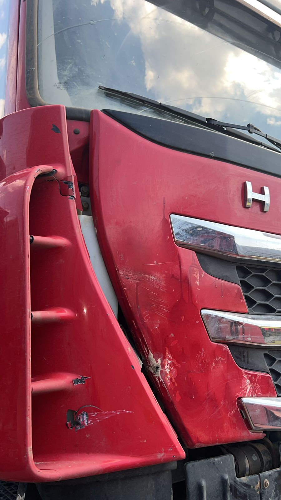 HONGYAN 908 8x4 Самосвал 2021 г. - фото 11